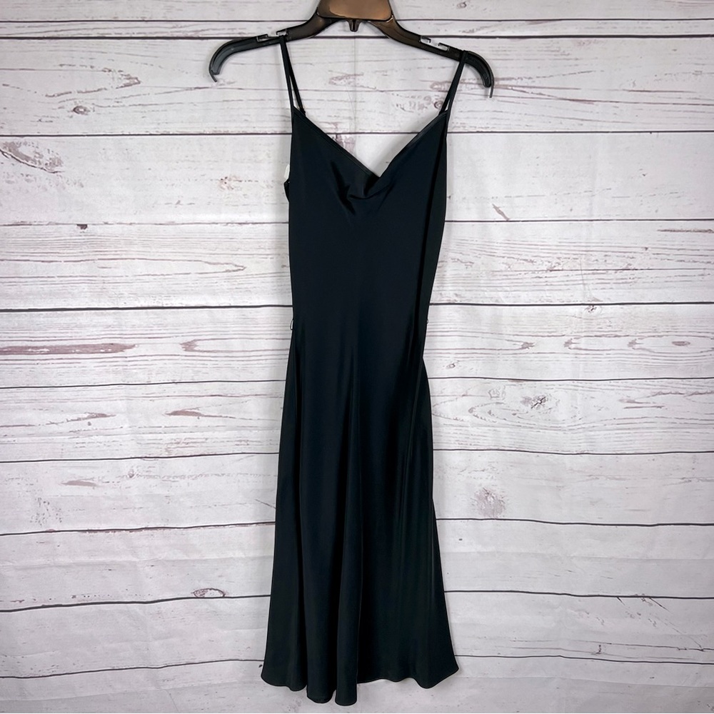 Betsy Johnson classic 100% silk slip midi dress with two slits  Sz 4 runs small